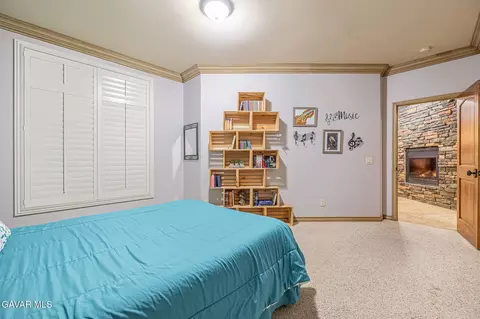 Bedroom - 3335 Avenue T8 E, Palmdale, CA 93550 photo 2 of 8