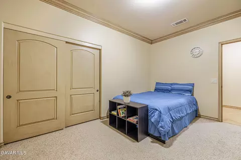 Bedroom - 3335 Avenue T8 E, Palmdale, CA 93550 photo 4 of 8