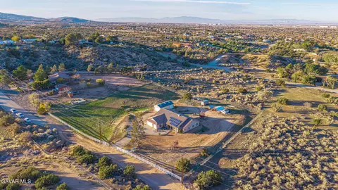 View/Area - 3335 Avenue T8 E, Palmdale, CA 93550 photo 1 of 11
