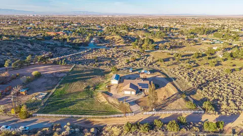 View/Area - 3335 Avenue T8 E, Palmdale, CA 93550 photo 2 of 11