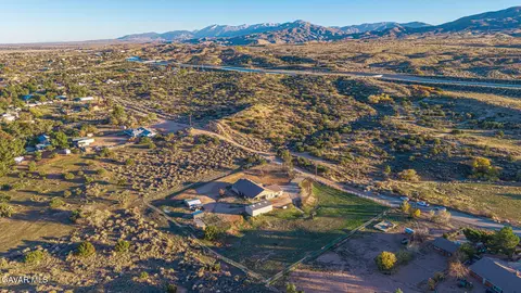 View/Area - 3335 Avenue T8 E, Palmdale, CA 93550 photo 4 of 11