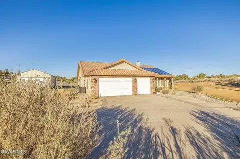 Other - 3335 Avenue T8 E, Palmdale, CA 93550 photo 1 of 25
