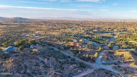 View/Area - 3335 Avenue T8 E, Palmdale, CA 93550 photo 8 of 11