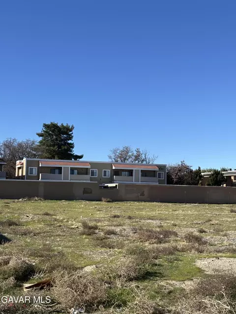 000 6th Ste Vic Ave R Ste St, Palmdale, CA 93550 photo 2