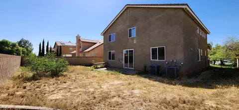 Exterior - 5817 Gem Ct, Lancaster, CA 93536 photo 4 of 6