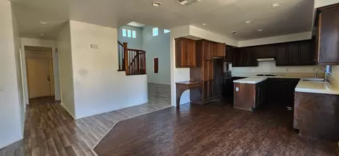 Entry Way - 5817 Gem Ct, Lancaster, CA 93536 photo 2 of 4