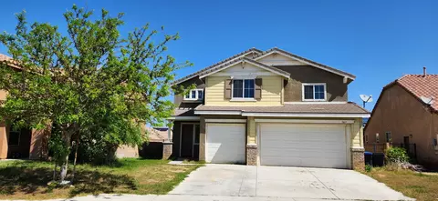 Exterior - 5817 Gem Ct, Lancaster, CA 93536 photo 2 of 6