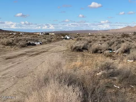 cor 166th STE DRT, Lancaster, CA 93535 photo 6
