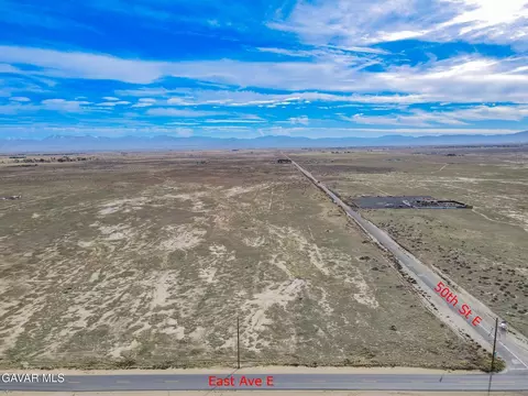Cor Avenue E 50 Ste, Lancaster, CA 93535 photo 5