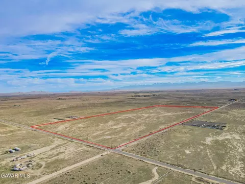 Cor Avenue E 50 Ste, Lancaster, CA 93535 photo 3