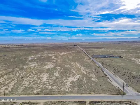 Cor Avenue E 50 Ste, Lancaster, CA 93535 photo 6
