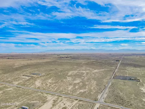 Cor Avenue E 50 Ste, Lancaster, CA 93535 photo 11