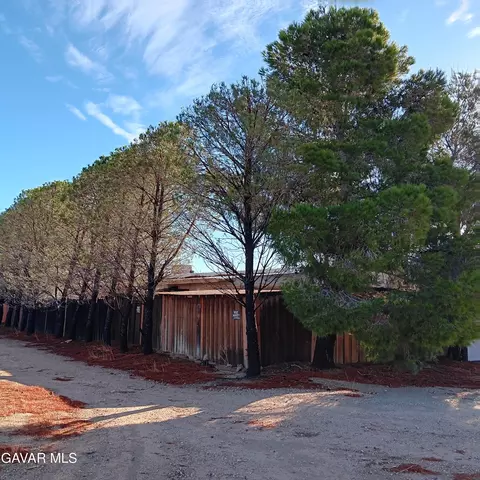 10364 15th St E, Mojave, CA 93501 photo 10
