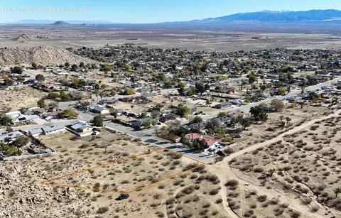 High Chaparral Ave, Palmdale, CA 93591 photo 5