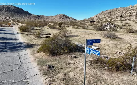 High Chaparral Ave, Palmdale, CA 93591 photo 2