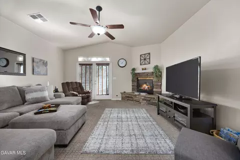 21412 Carriage Dr, Tehachapi, CA 93561 photo 19