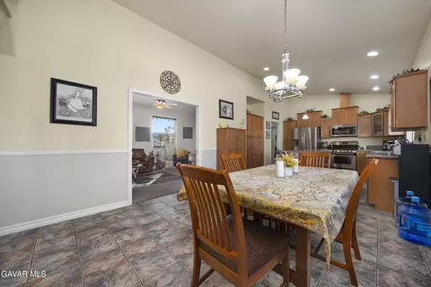 21412 Carriage Dr, Tehachapi, CA 93561 photo 26