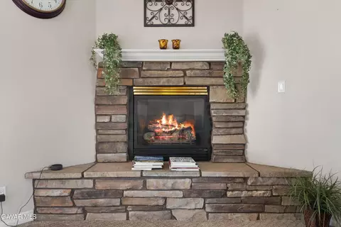 21412 Carriage Dr, Tehachapi, CA 93561 photo 20