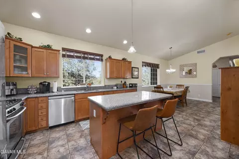 21412 Carriage Dr, Tehachapi, CA 93561 photo 37