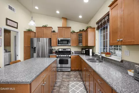 21412 Carriage Dr, Tehachapi, CA 93561 photo 35