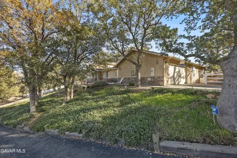 21412 Carriage Dr, Tehachapi, CA 93561 photo 12