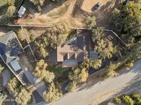 21412 Carriage Dr, Tehachapi, CA 93561 photo 7