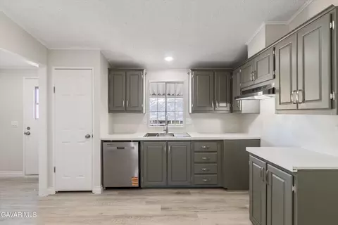 45111 25th St E #12, Lancaster, CA 93535 photo 7