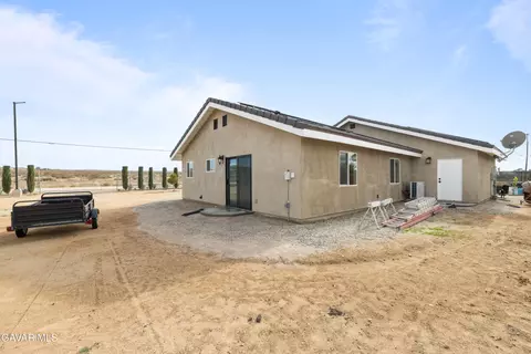 Exterior - 13857 E G 2, Lancaster, CA 93535 photo 4 of 6