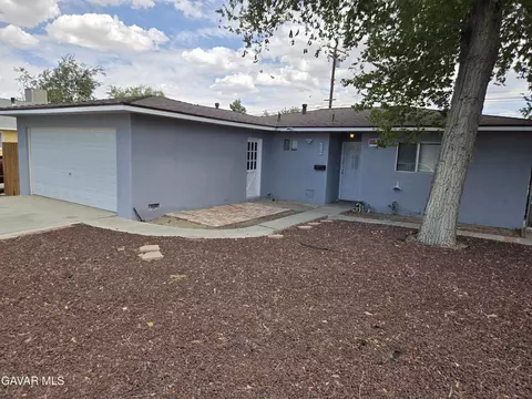 44036 Cedar Ave, Lancaster, CA 93534 photo 7