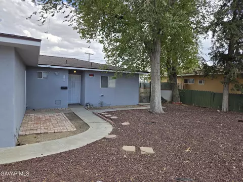 44036 Cedar Ave, Lancaster, CA 93534
