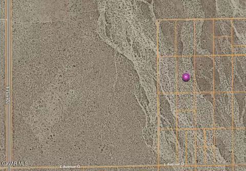 76 Ave P-12 E, Palmdale, CA 93550 photo 2