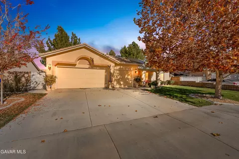 2021 Avenue J5 W, Lancaster, CA 93536