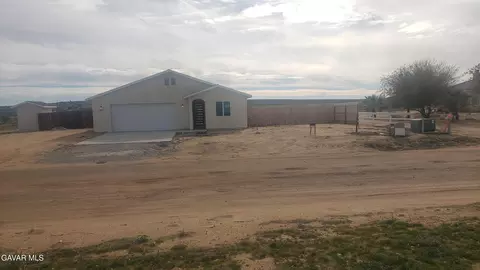 9878 Magnolia Ave, California City, CA 93505