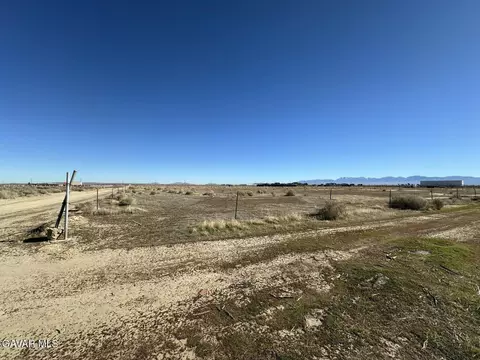 0 Cor Ave H4 Nog 48 Ste, Lancaster, CA 93535