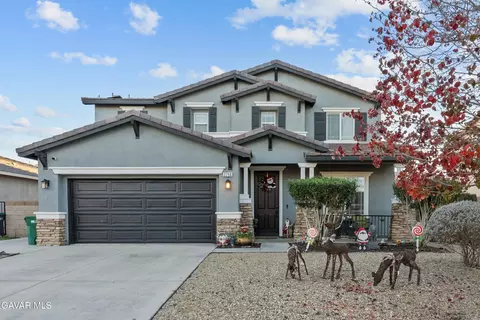 2756 Garnet Ln, Lancaster, CA 93535