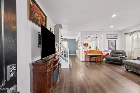 2756 Garnet Ln, Lancaster, CA 93535 photo 5