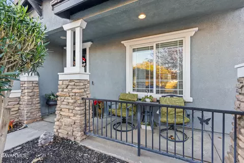 2756 Garnet Ln, Lancaster, CA 93535 photo 3