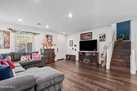 2756 Garnet Ln, Lancaster, CA 93535 photo 9