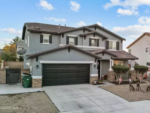 2756 Garnet Ln, Lancaster, CA 93535 photo 2