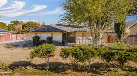 41522 Rimfield Ave, Lancaster, CA 93536