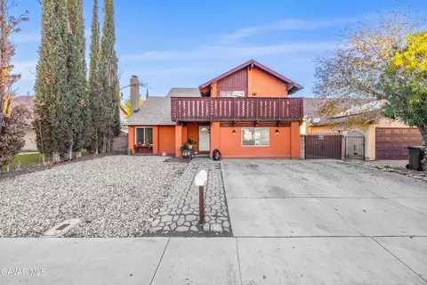 44627 11th St, Lancaster, CA 93535