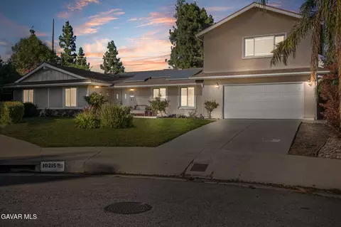 10215 Casaba Ave, Chatsworth, CA 91311