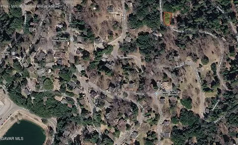 Edelweiss Dr, Crestline, CA 92325