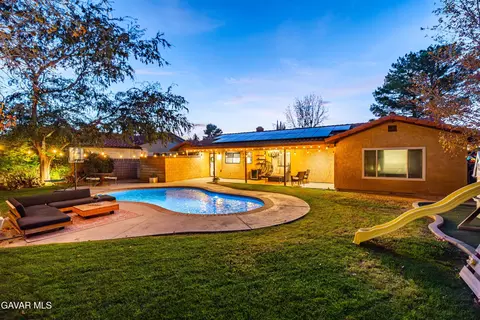 43034 Cherbourg Ln, Lancaster, CA 93536