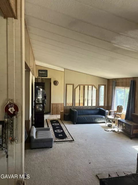 10247 Avenue S Ave E, Littlerock, CA 93543