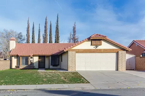 37012 Calle Bonita, Palmdale, CA 93550