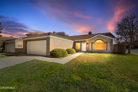44232 23rd St W, Lancaster, CA 93536
