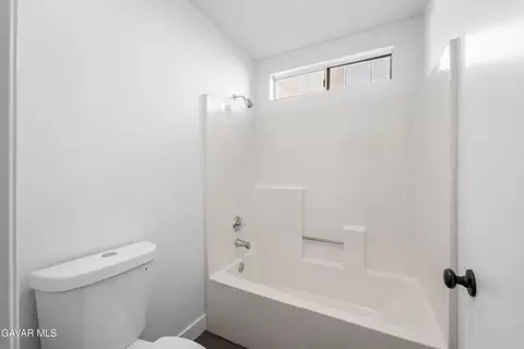 Bath - 44232 23rd St W, Lancaster, CA 93536 photo 2 of 4