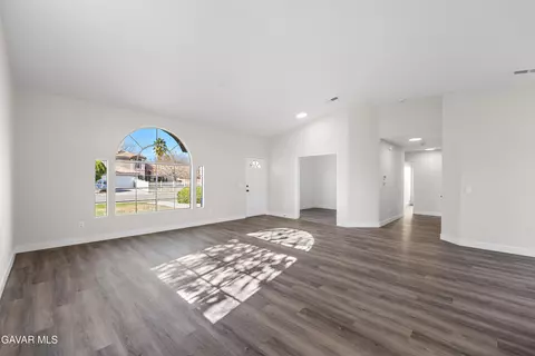 Living - 44232 23rd St W, Lancaster, CA 93536 photo 3 of 8