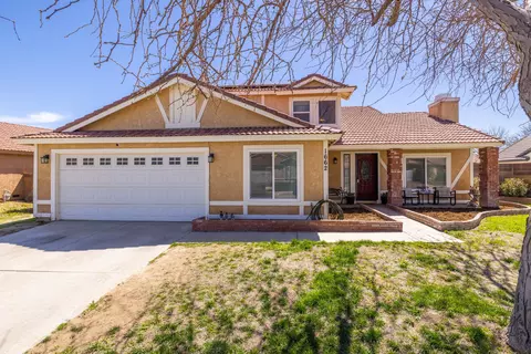 1662 Lumber St W, Lancaster, CA 93534